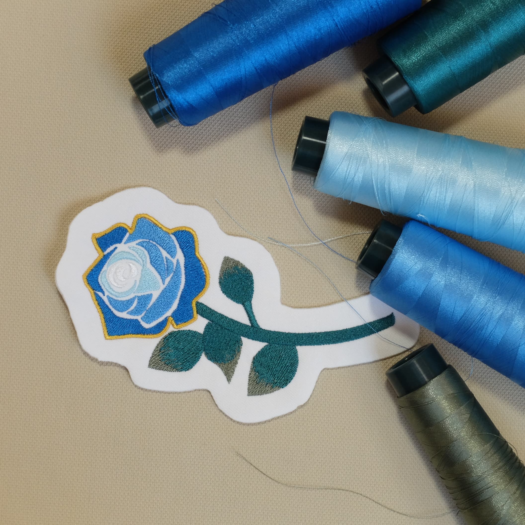 バラの刺繍データhover時